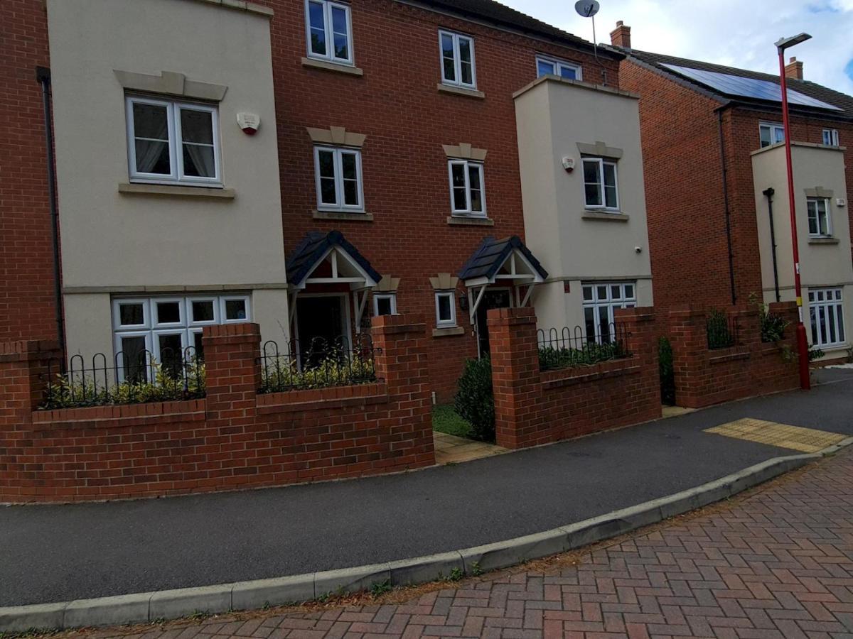 Pass The Keys Well Located Modern 5 Bedroom House Birmingham Buitenkant foto