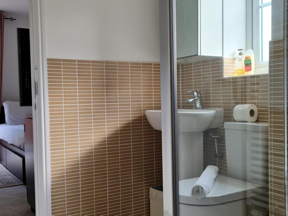 Pass The Keys Well Located Modern 5 Bedroom House Birmingham Buitenkant foto