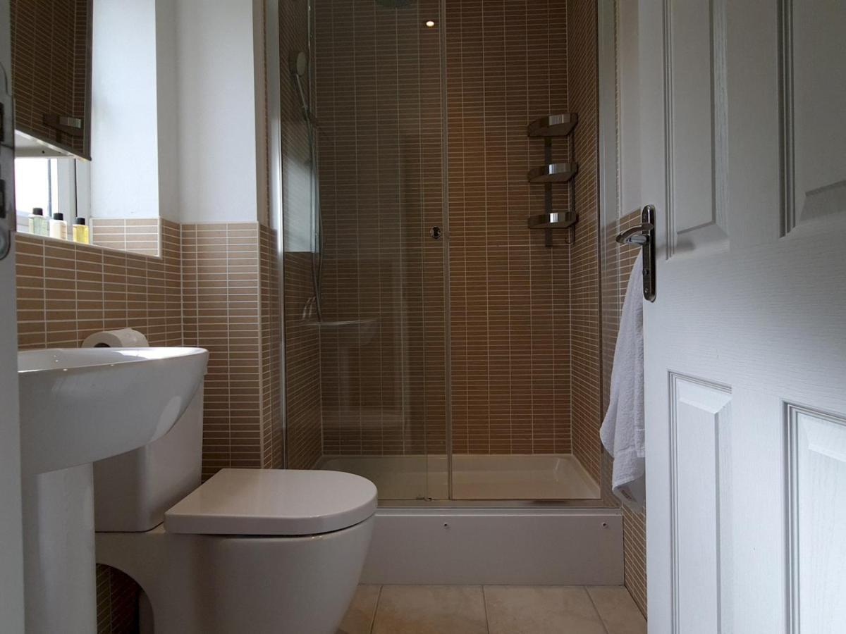 Pass The Keys Well Located Modern 5 Bedroom House Birmingham Buitenkant foto